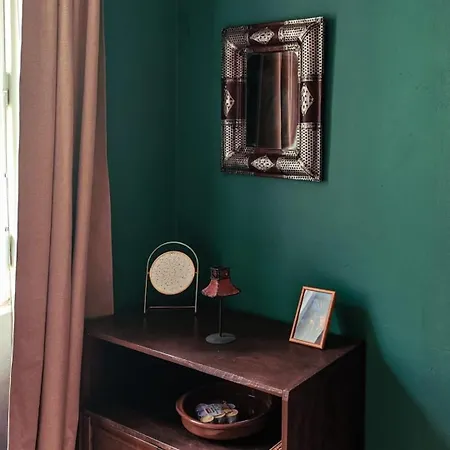 Atlas With Shared Bathroom Μπρατισλάβα