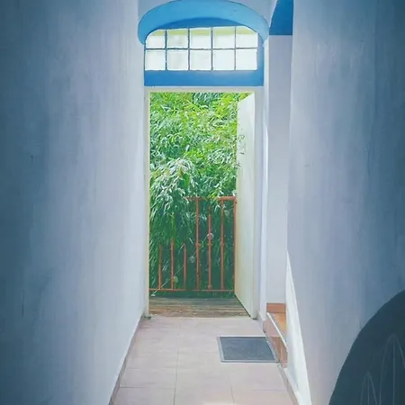 Atlas With Shared Bathroom Δωμάτια σε οικογενειακή κατοικία Μπρατισλάβα