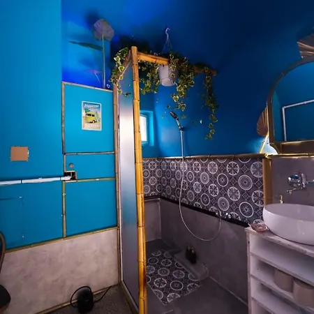 Atlas With Shared Bathroom * Μπρατισλάβα